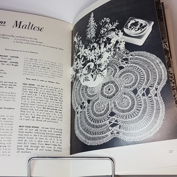 Vintage Coats & Clarks Priscilla Doilies Book 197 Crochet, Knit, Lace, Tatting - Picture 6 of 11
